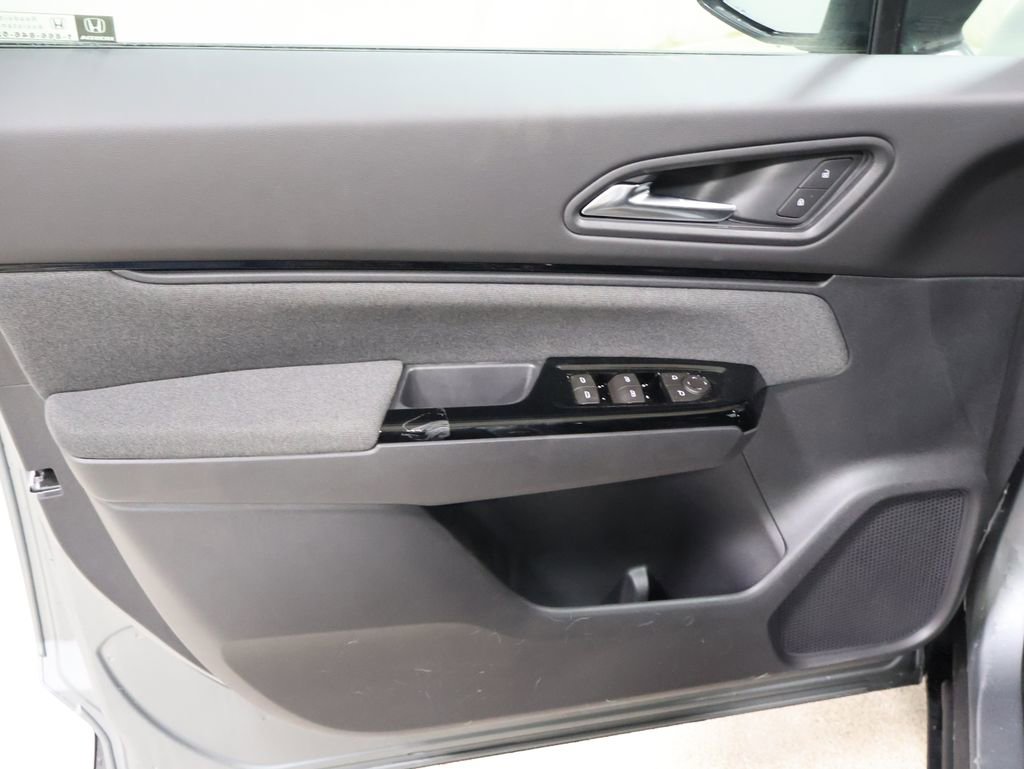 New 2025 Honda Prologue EX image 12