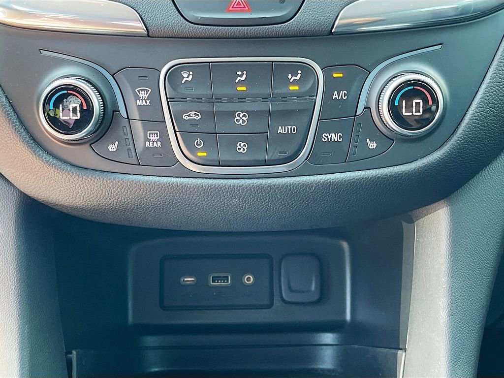 Used 2020 Chevrolet Equinox LT image 24