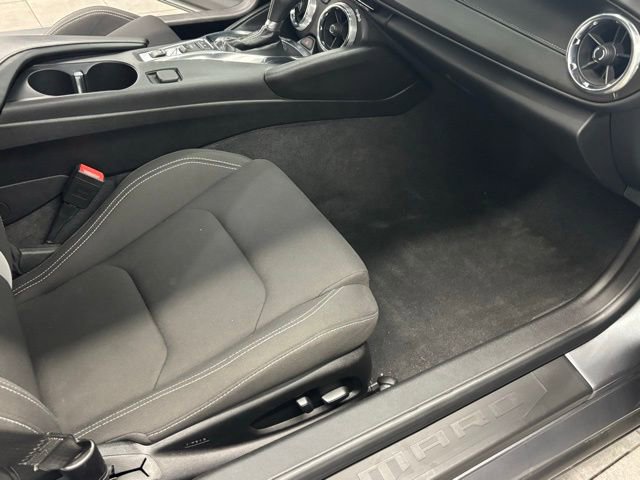Used 2020 Chevrolet Camaro LT image 29