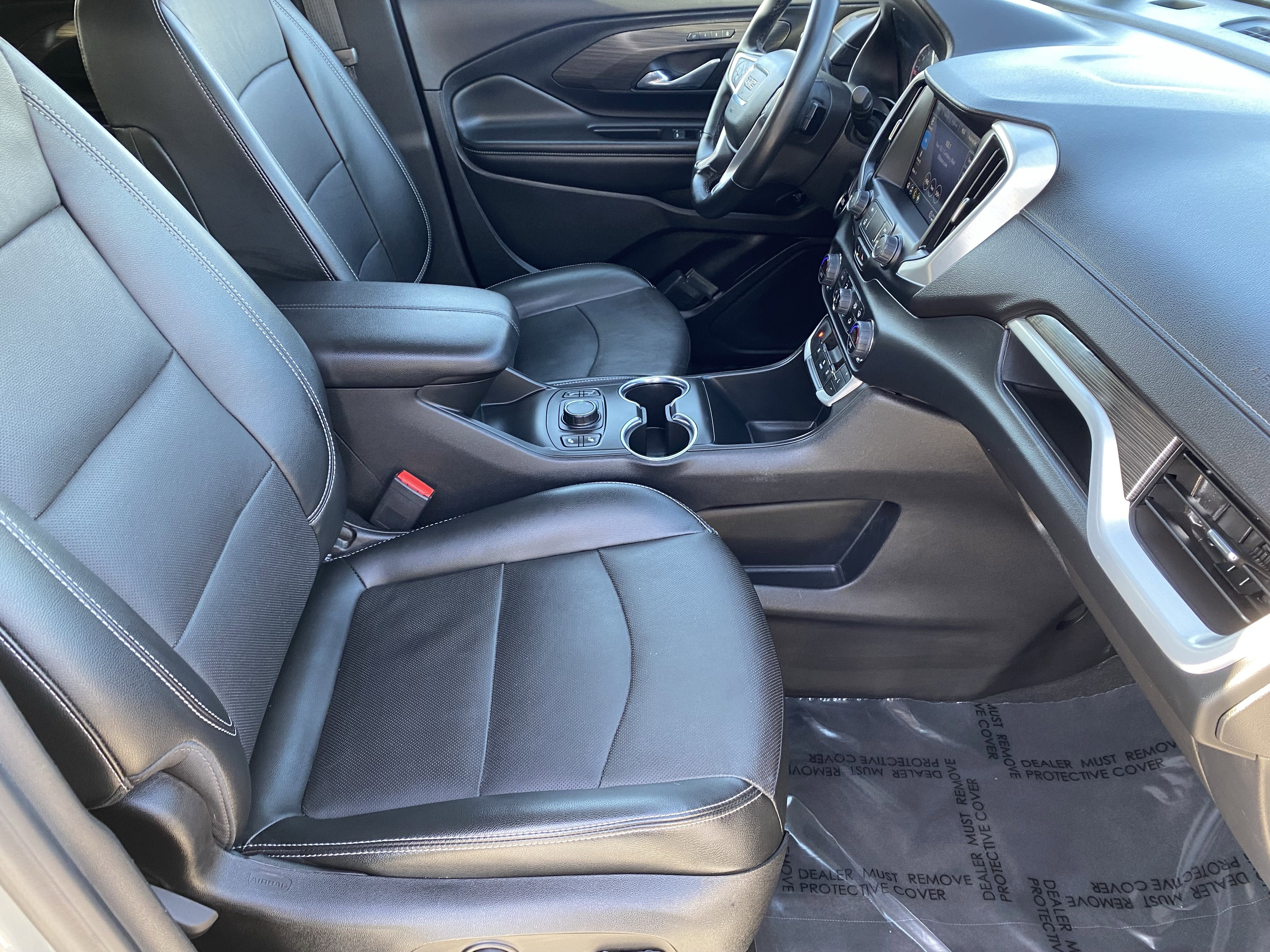 Used 2023 GMC Terrain SLT image 9