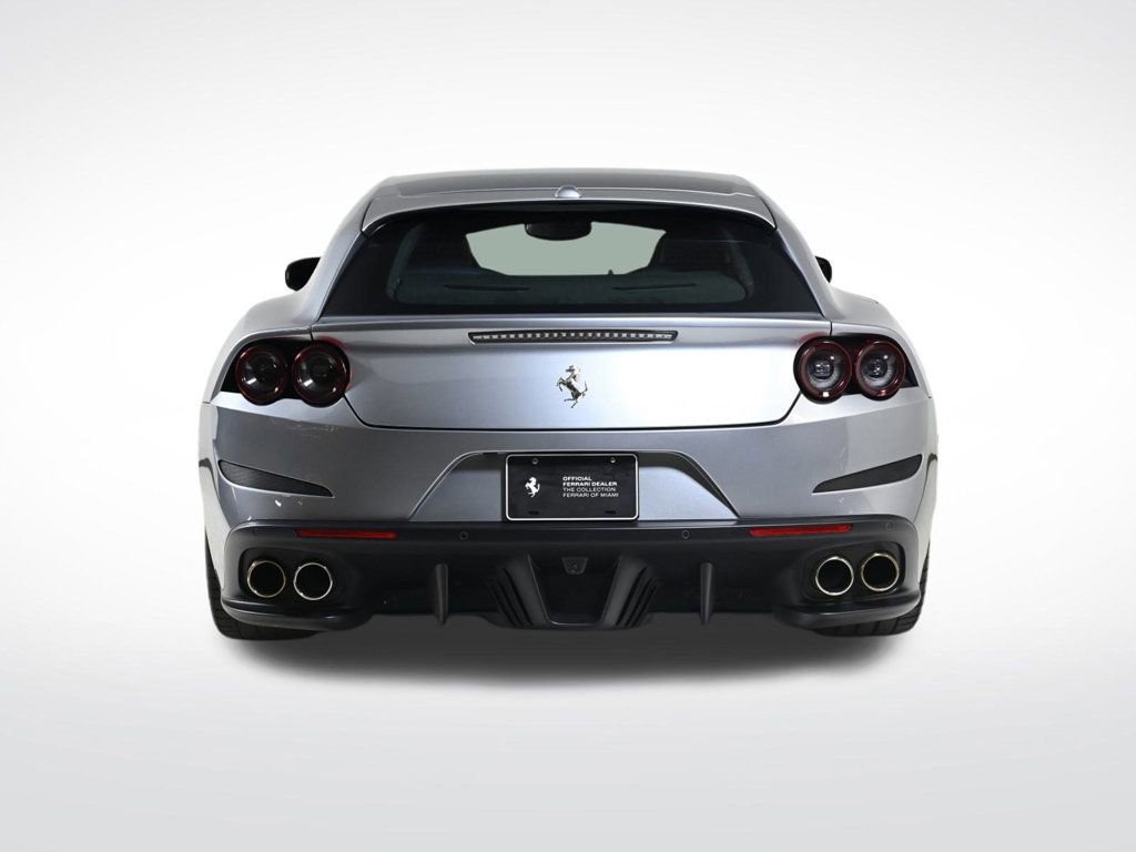 Used 2018 Ferrari GTC4Lusso T image 8