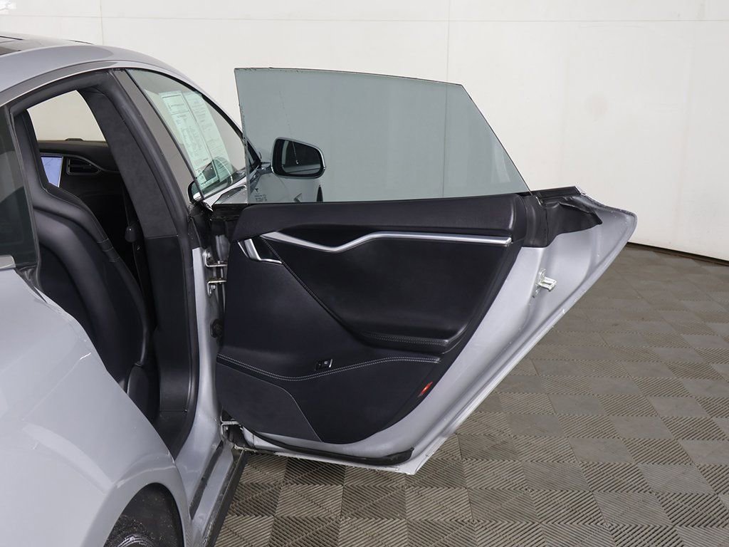 Used 2015 Tesla Model S P85D image 23