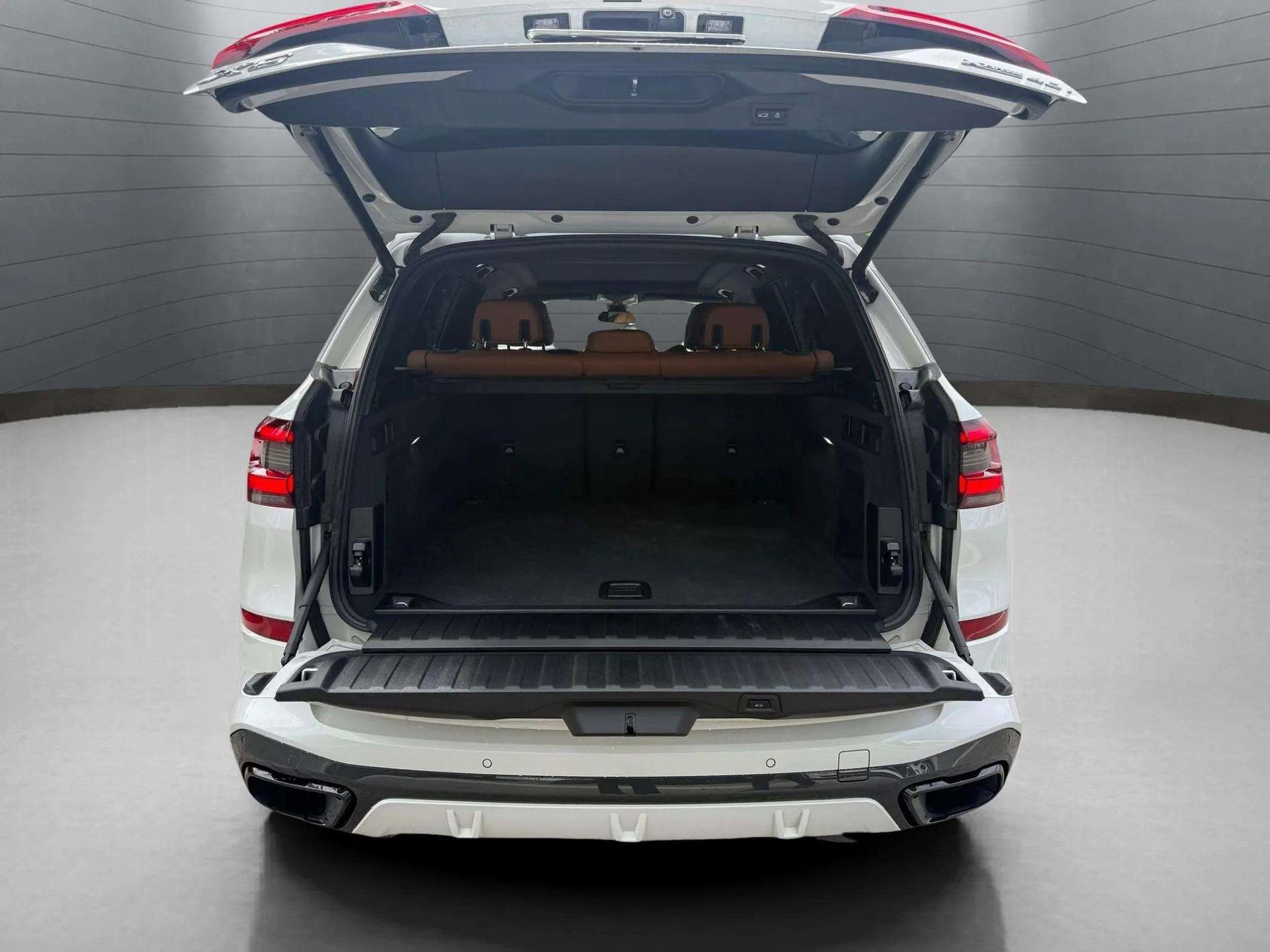 Used 2021 BMW X5 xDrive40i w/ M Sport Package image 20