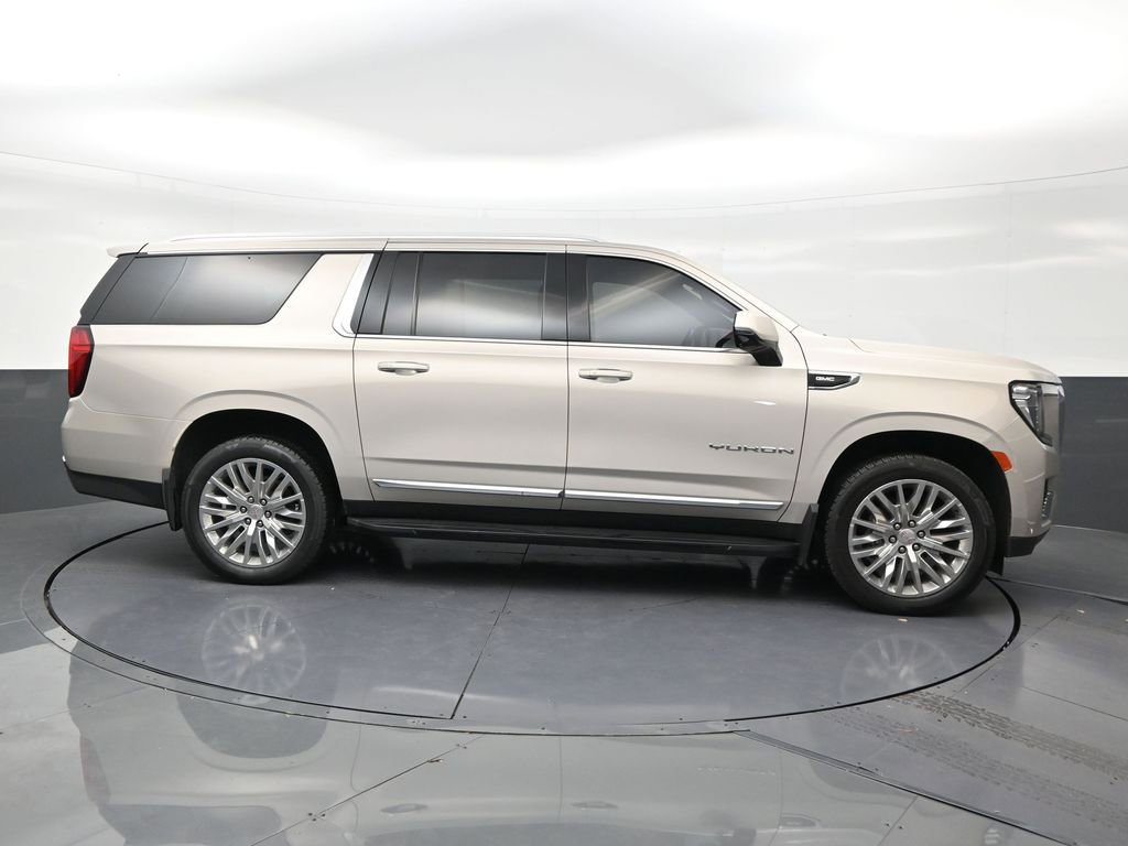 Used 2023 GMC Yukon XL SLT w/ SLT Luxury Package RWD image 6
