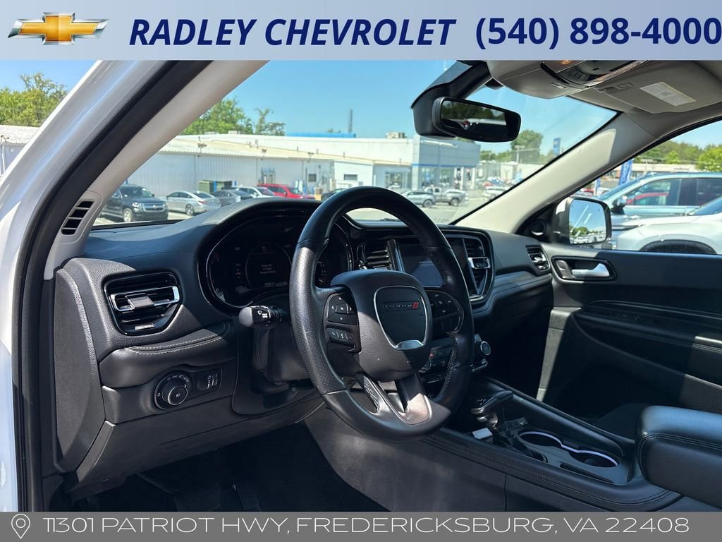 Used 2022 Dodge Durango SXT w/ Anodized Platinum Package AWD/4WD image 4