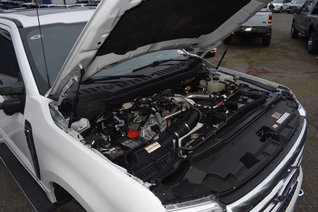 Used 2024 Ford F350 Platinum w/ FX4 Off-Road Package image 33