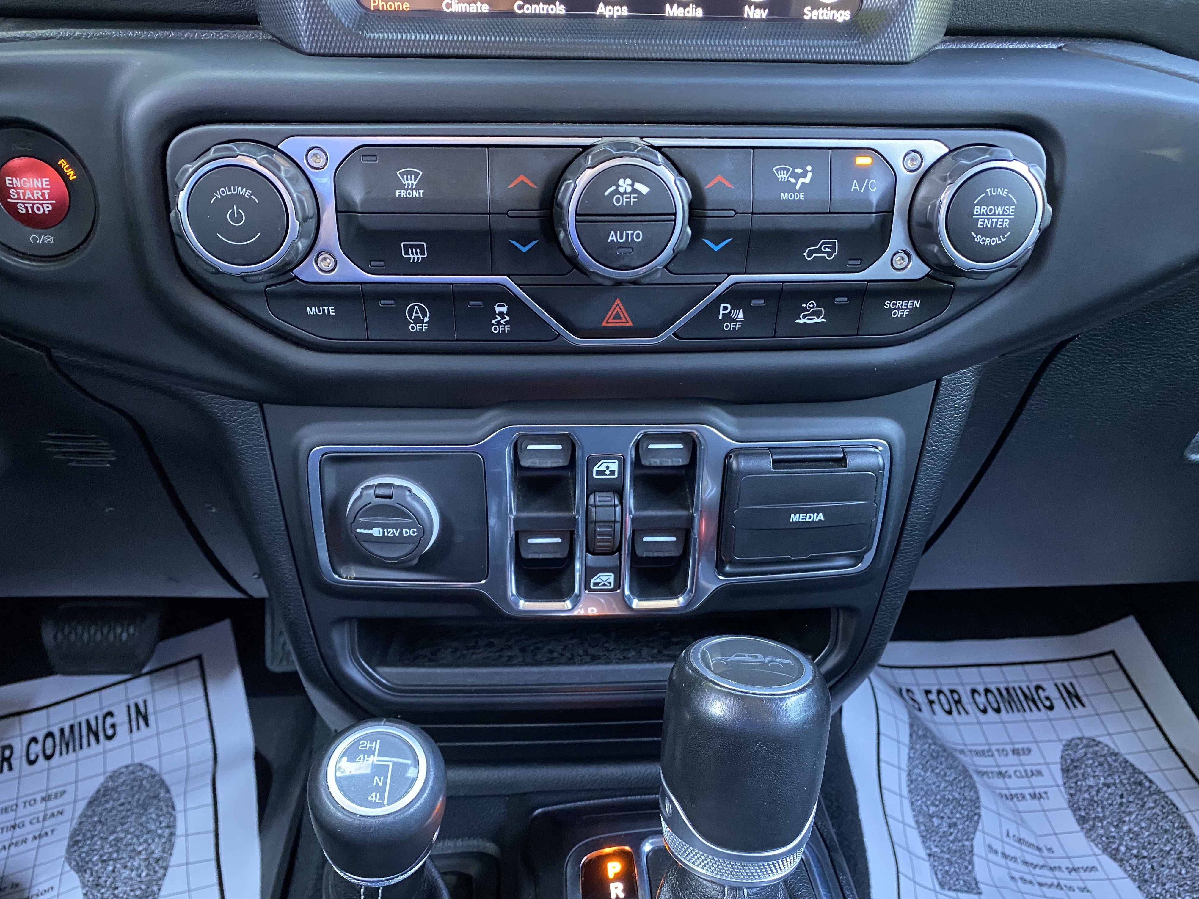 Used 2020 Jeep Gladiator Overland w/ Popular Equipment Package AWD/4WD image 29
