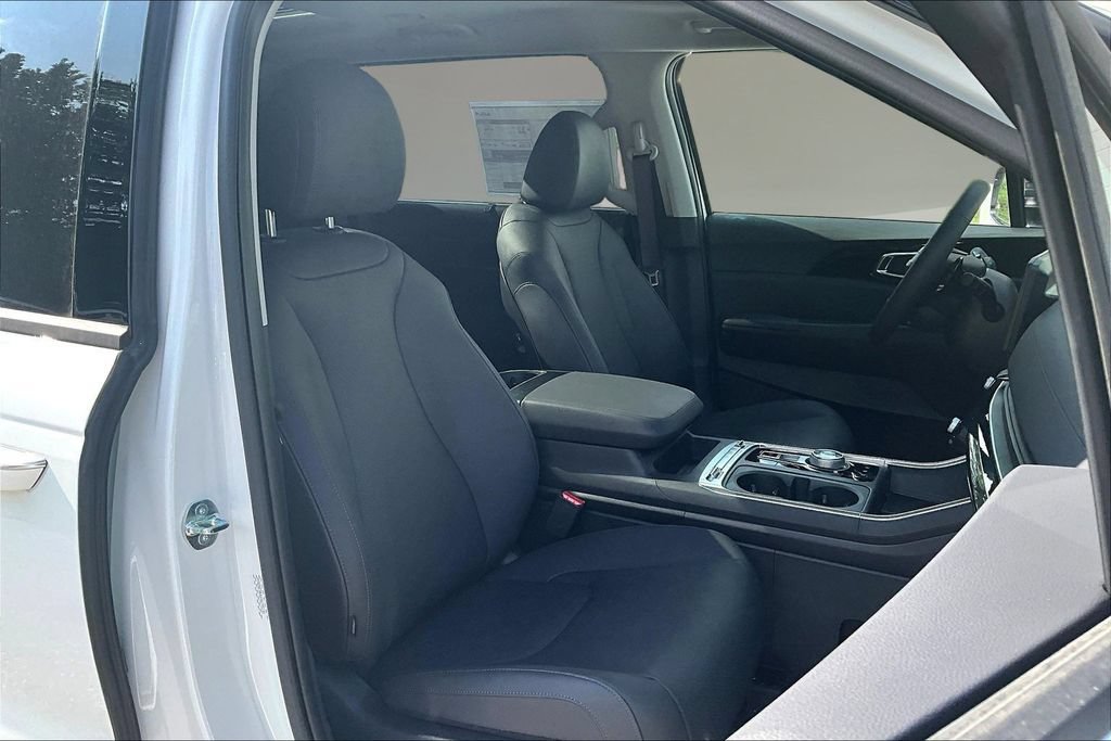 New 2027 Kia Carnival SX Prestige FWD image 11