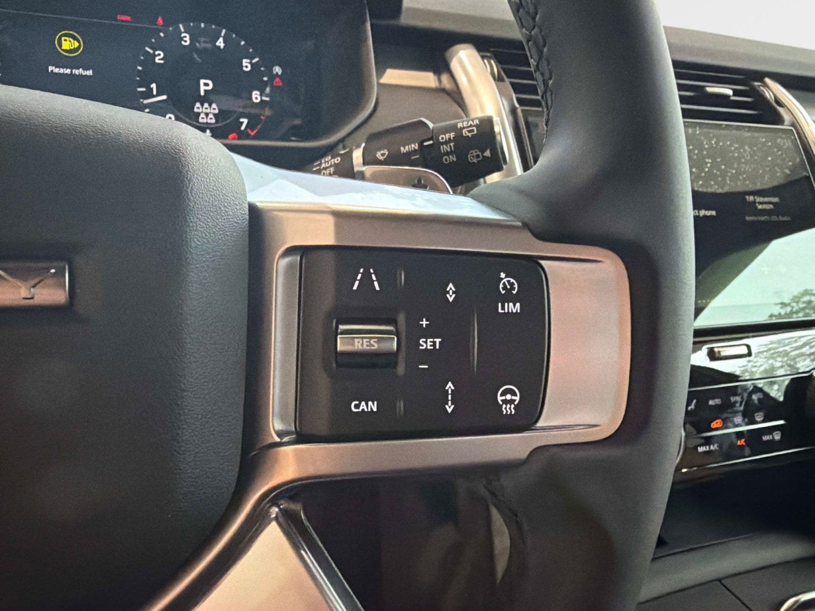 New 2026 Land Rover Discovery Dynamic SE AWD/4WD image 26