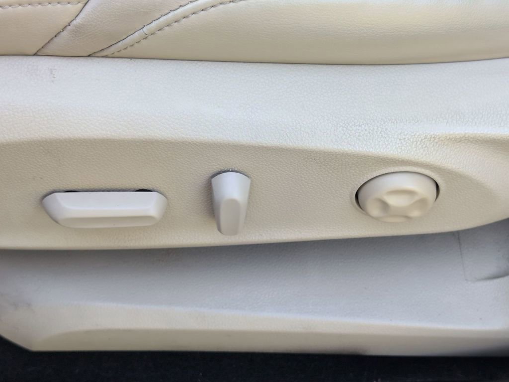 Used 2017 Buick Envision Premium w/ Driver Confidence Package image 17