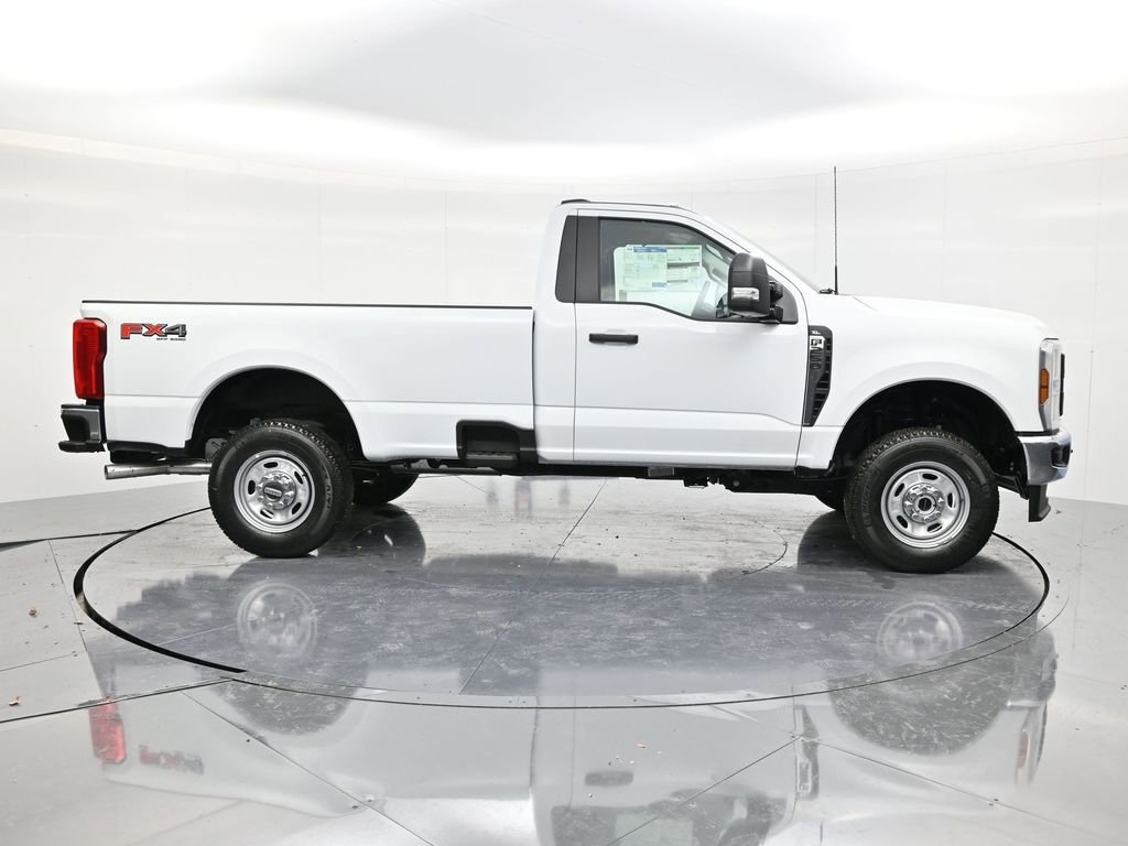 New 2026 Ford F250 XL w/ FX4 Off-Road Package image 4