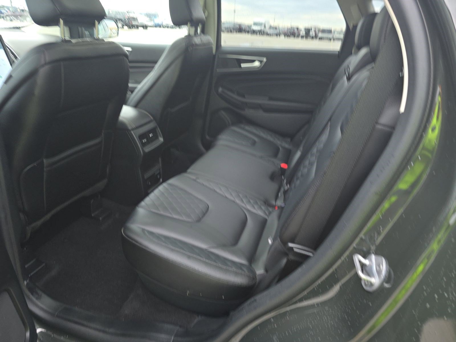 Used 2023 Ford Edge Titanium w/ Class II Trailer Tow Package AWD/4WD image 18