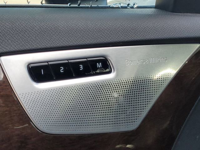 Used 2016 Volvo XC90 T6 Momentum w/ Momentum Plus Package image 12