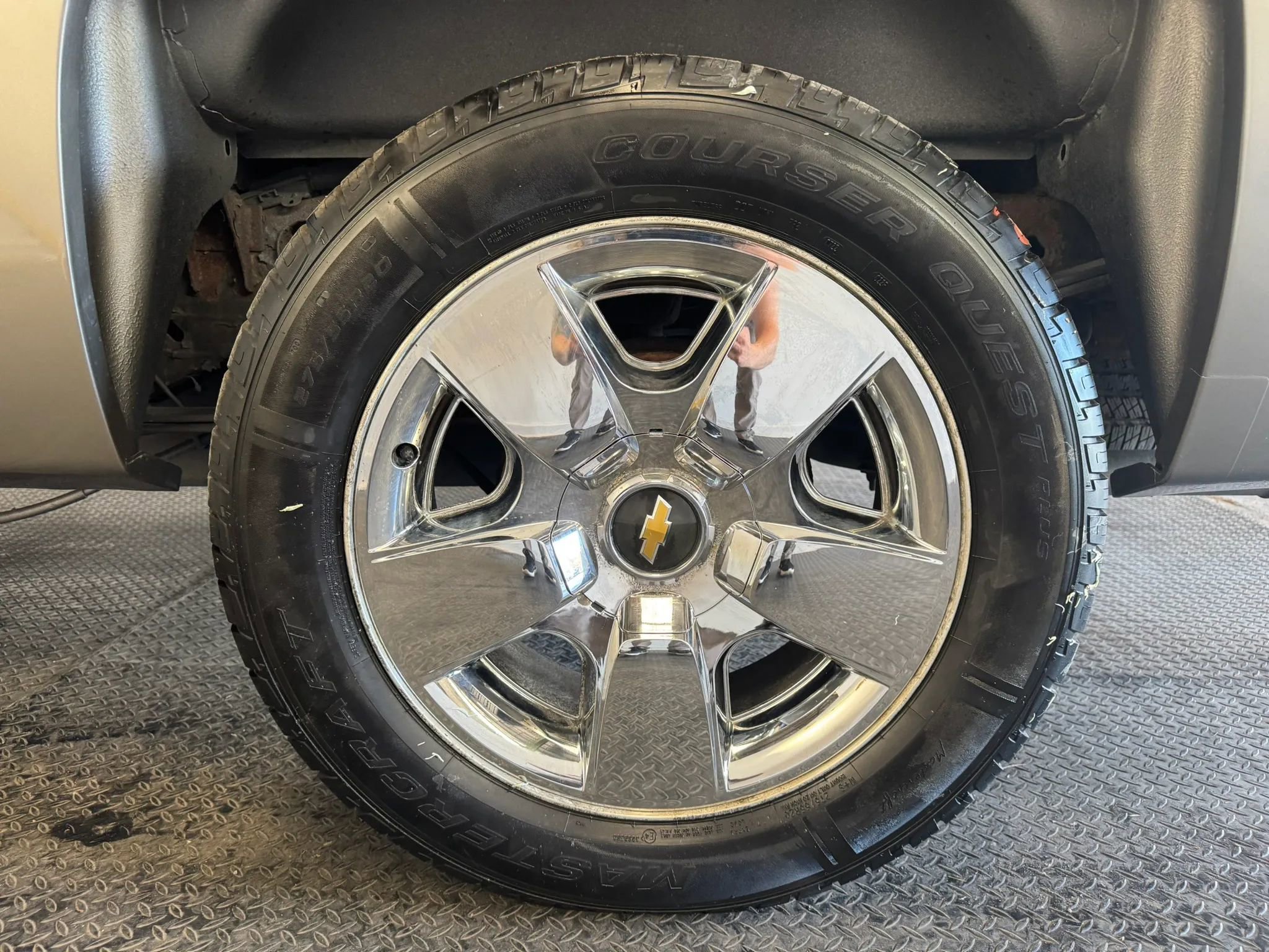 Used 2009 Chevrolet Silverado 1500 LT w/ Regional Value Package image 28