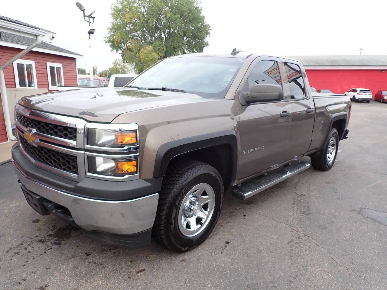 Used 2014 Chevrolet Silverado 1500 W/T AWD/4WD image 3