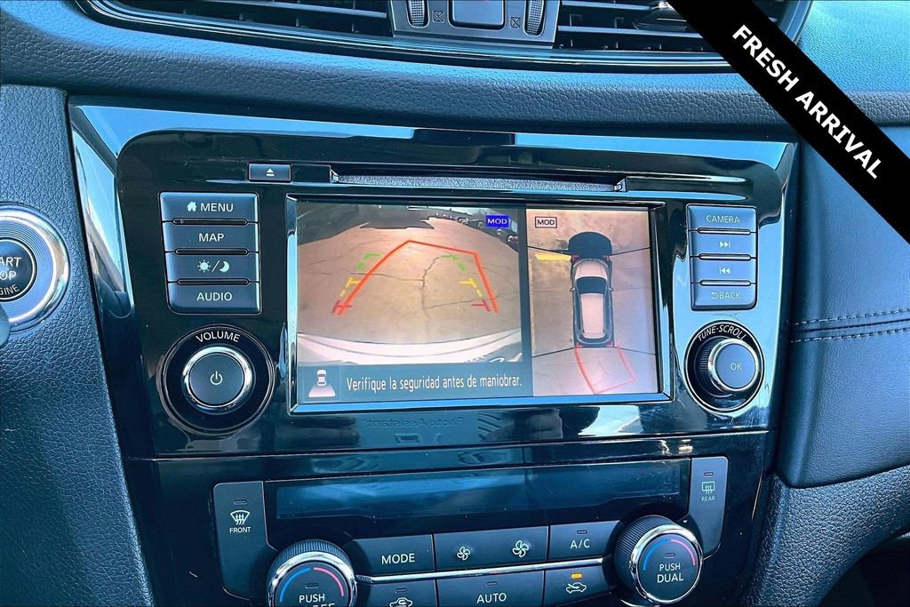 Used 2018 Nissan Rogue SL image 14