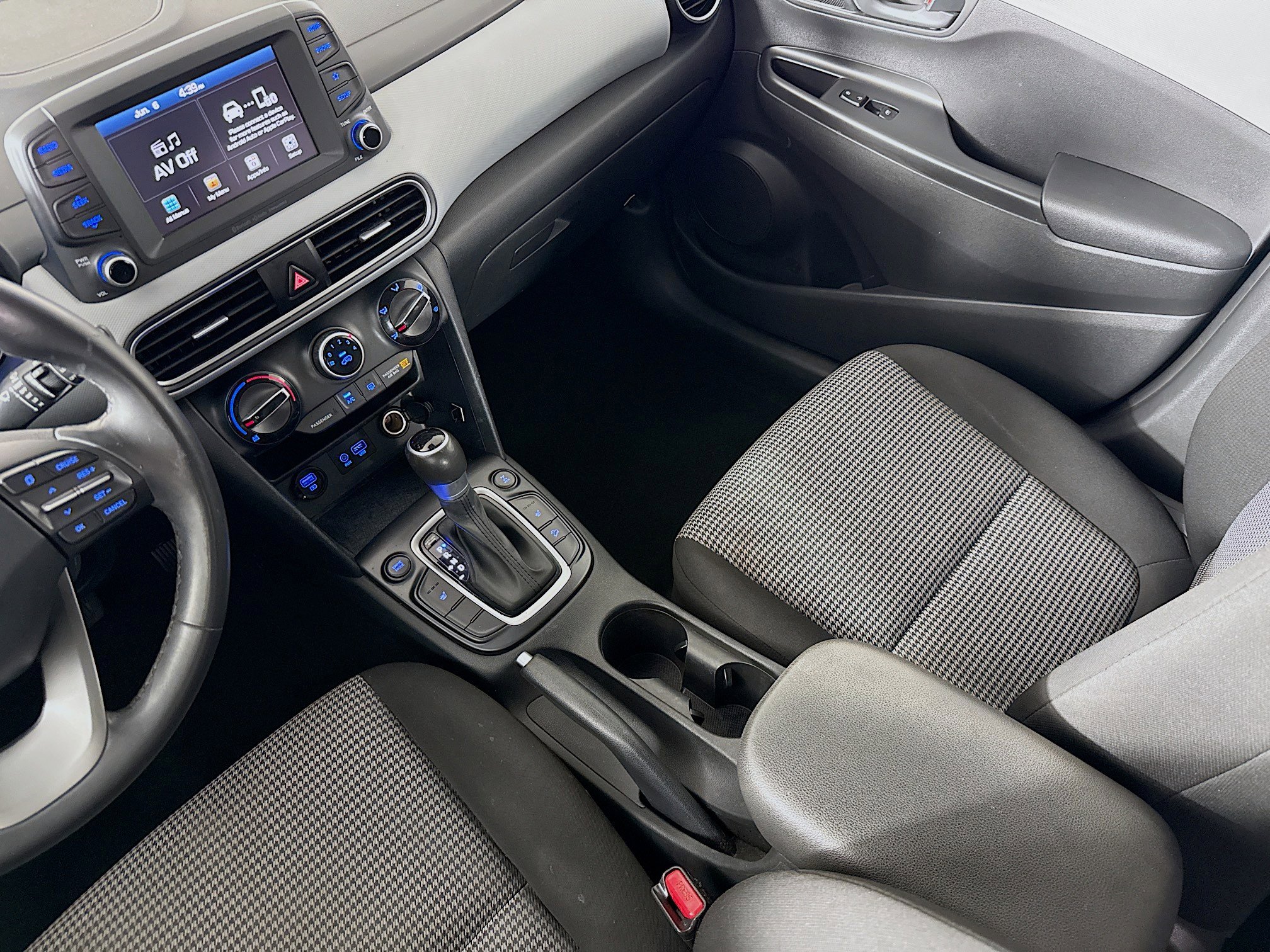 Used 2021 Hyundai Kona SEL AWD/4WD image 27