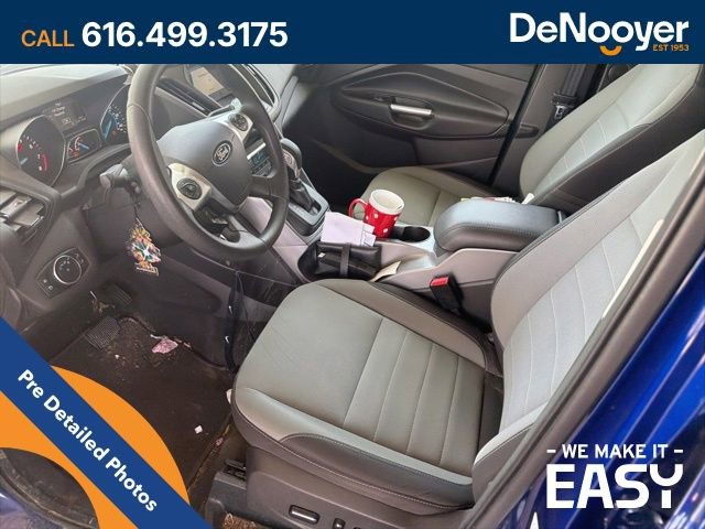 Used 2016 Ford Escape SE w/ Equipment Group 201A FWD image 9