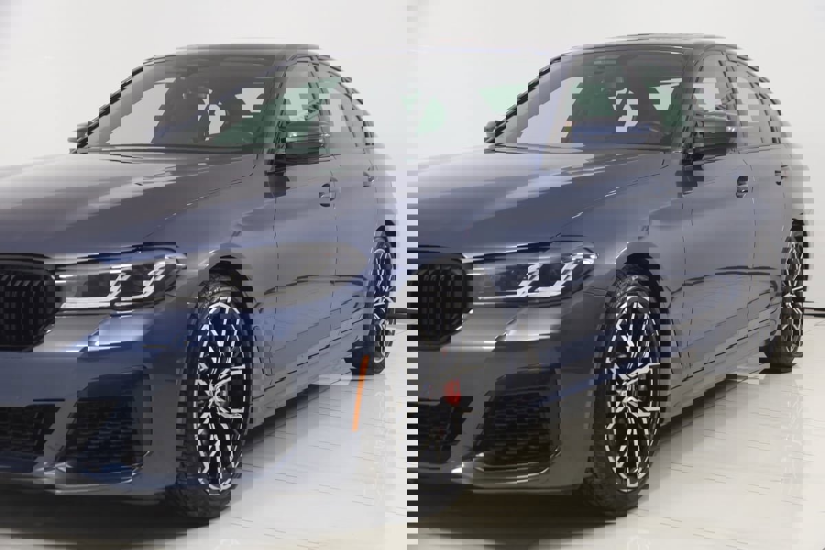 Used 2023 BMW M550i xDrive w/ Executive Package image 69