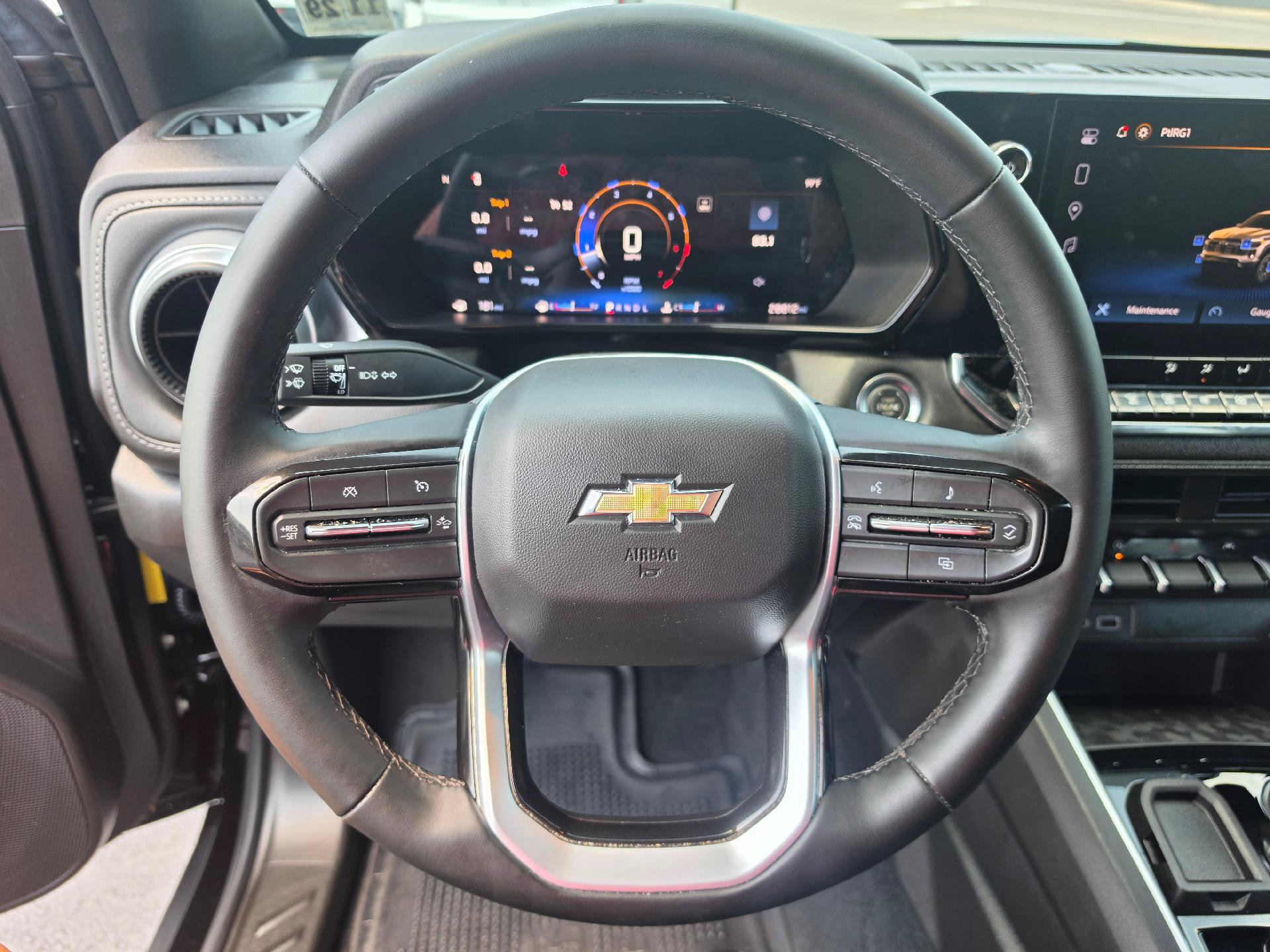 Used 2024 Chevrolet Colorado LT w/ LT Convenience Package RWD image 13