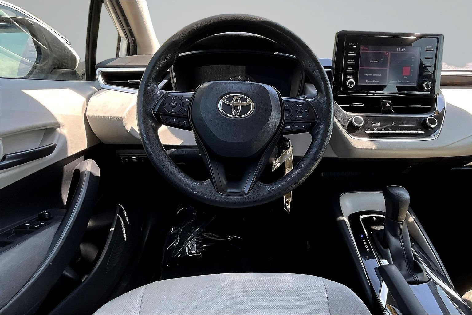 Used 2022 Toyota Corolla L FWD image 8
