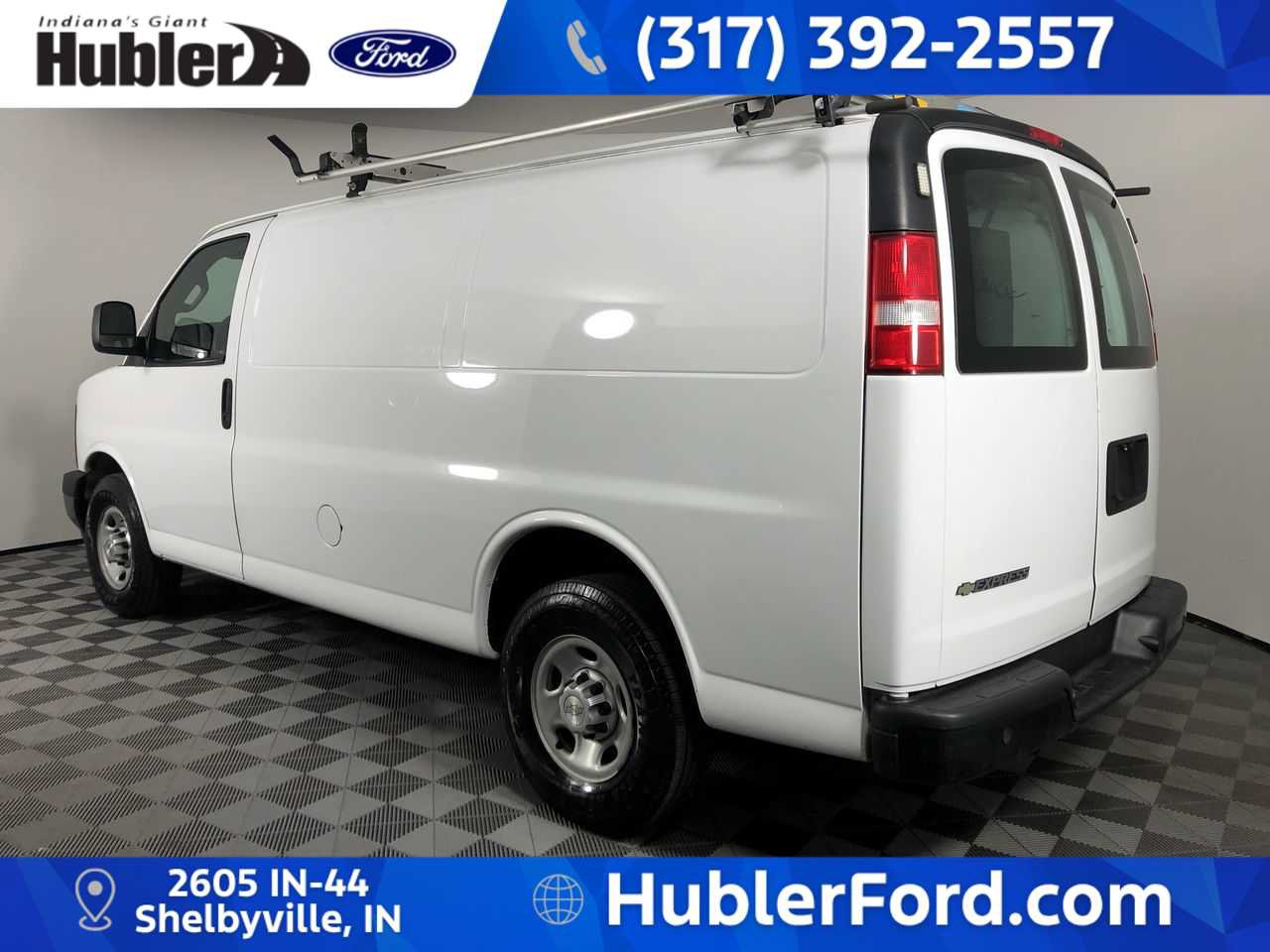Used 2017 Chevrolet Express 2500 RWD image 5