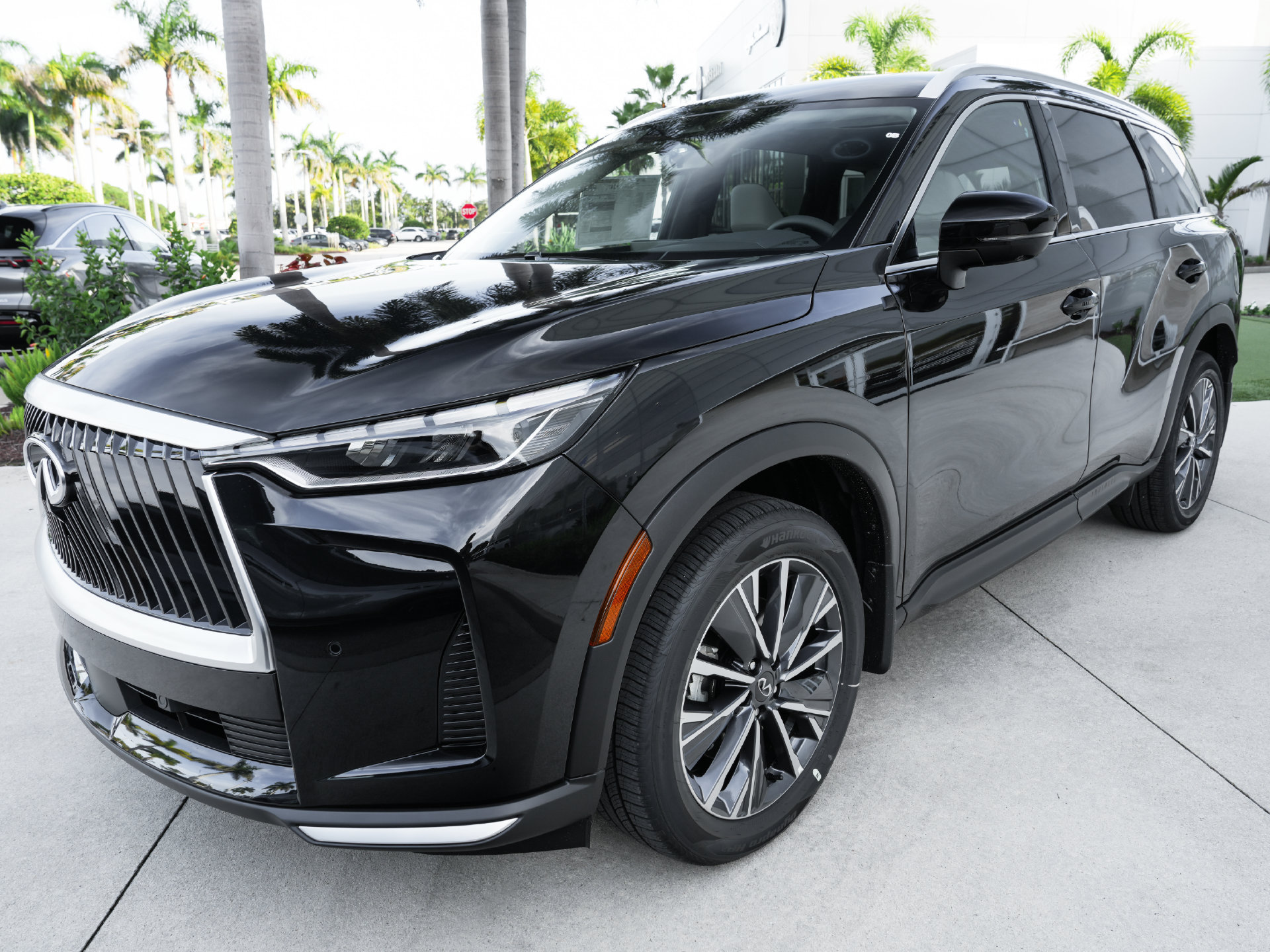 New 2027 INFINITI QX60 Luxe FWD image 5