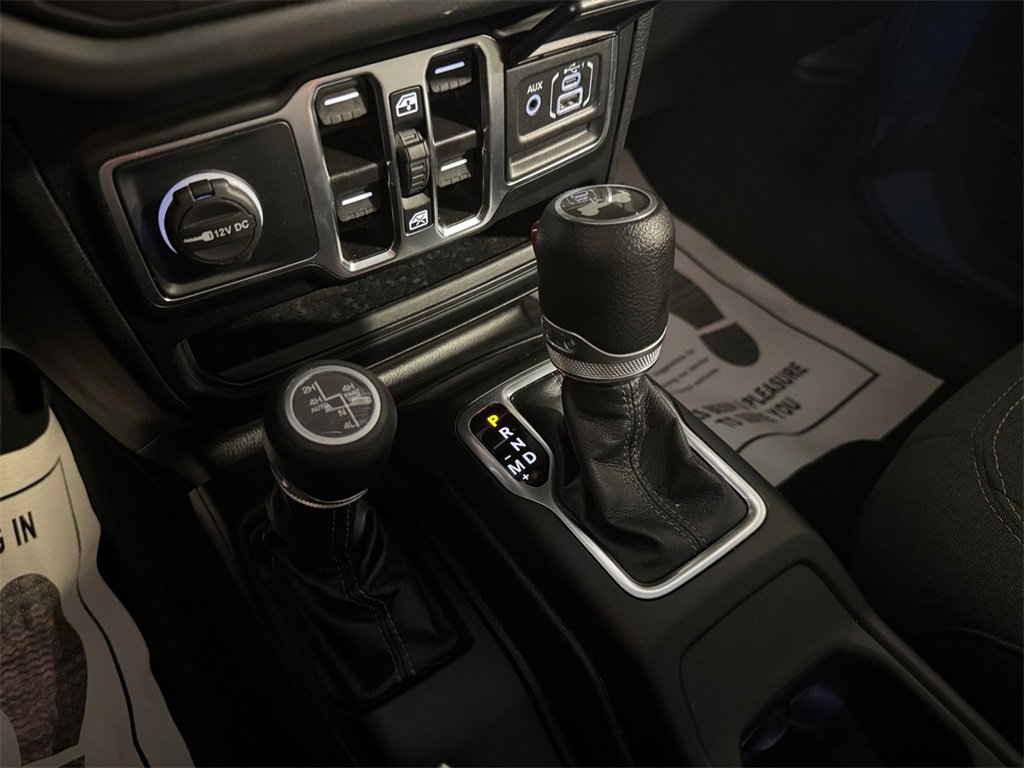 Used 2024 Jeep Wrangler Unlimited Sahara image 21