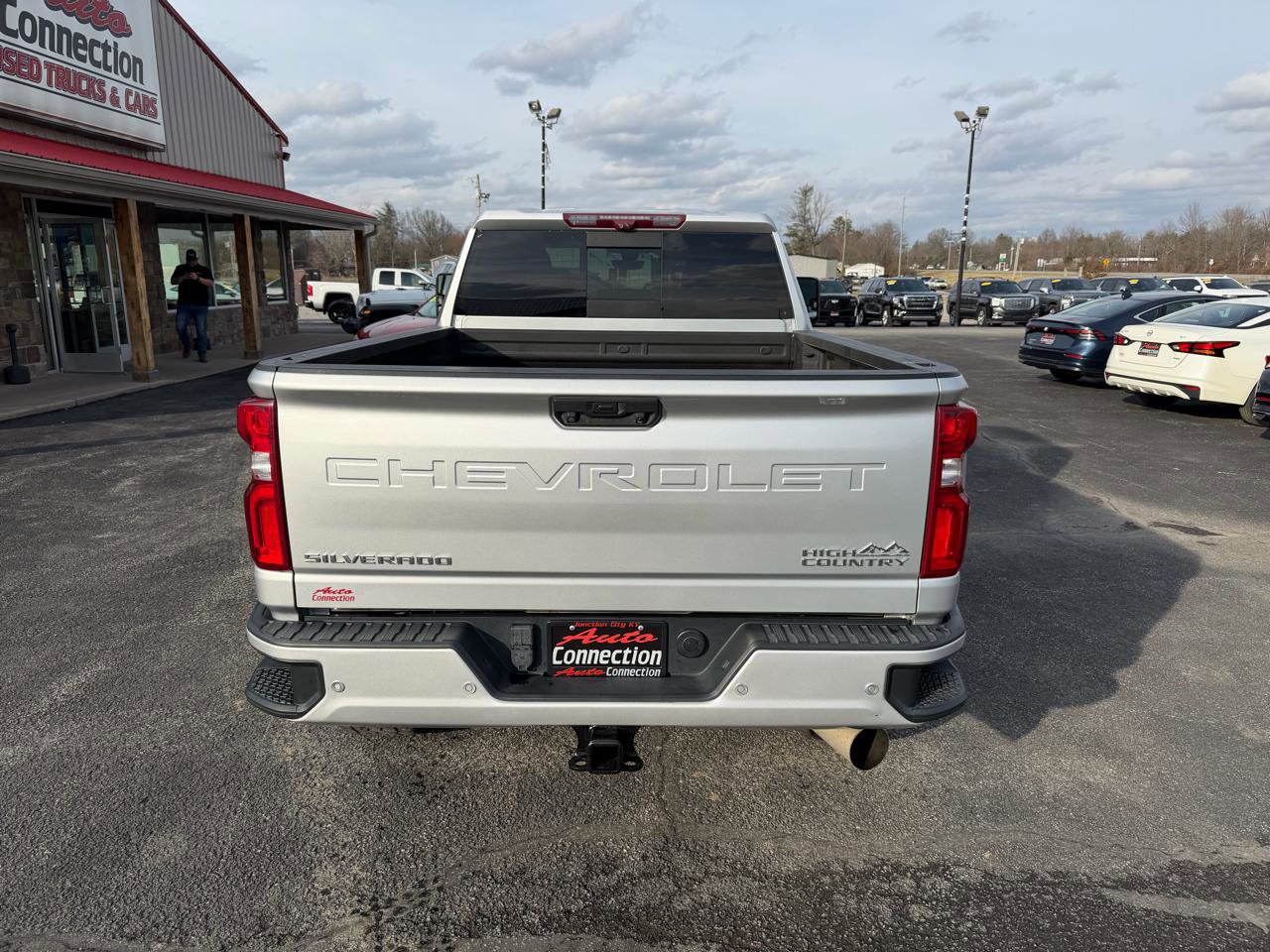 Used 2023 Chevrolet Silverado 3500 High Country w/ Z71 Off-Road Package image 5