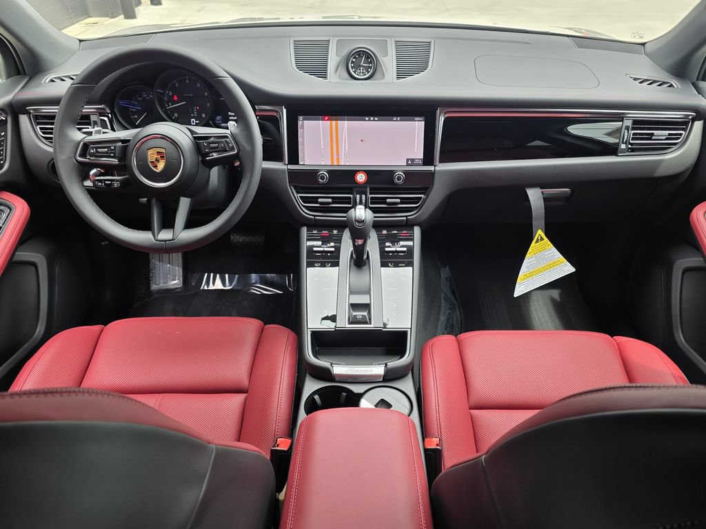 New 2026 Porsche Macan AWD/4WD image 17