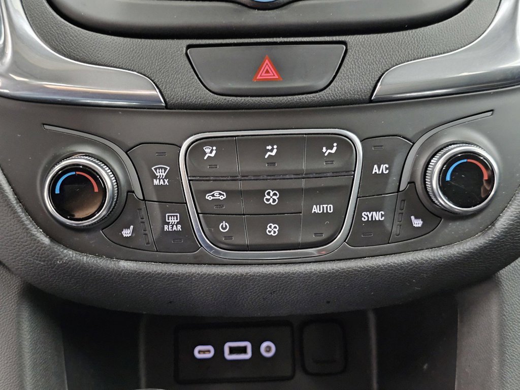 Used 2020 Chevrolet Equinox LT w/ Driver Convenience Package FWD image 19