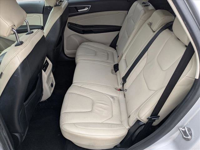 Used 2018 Ford Edge Titanium image 21