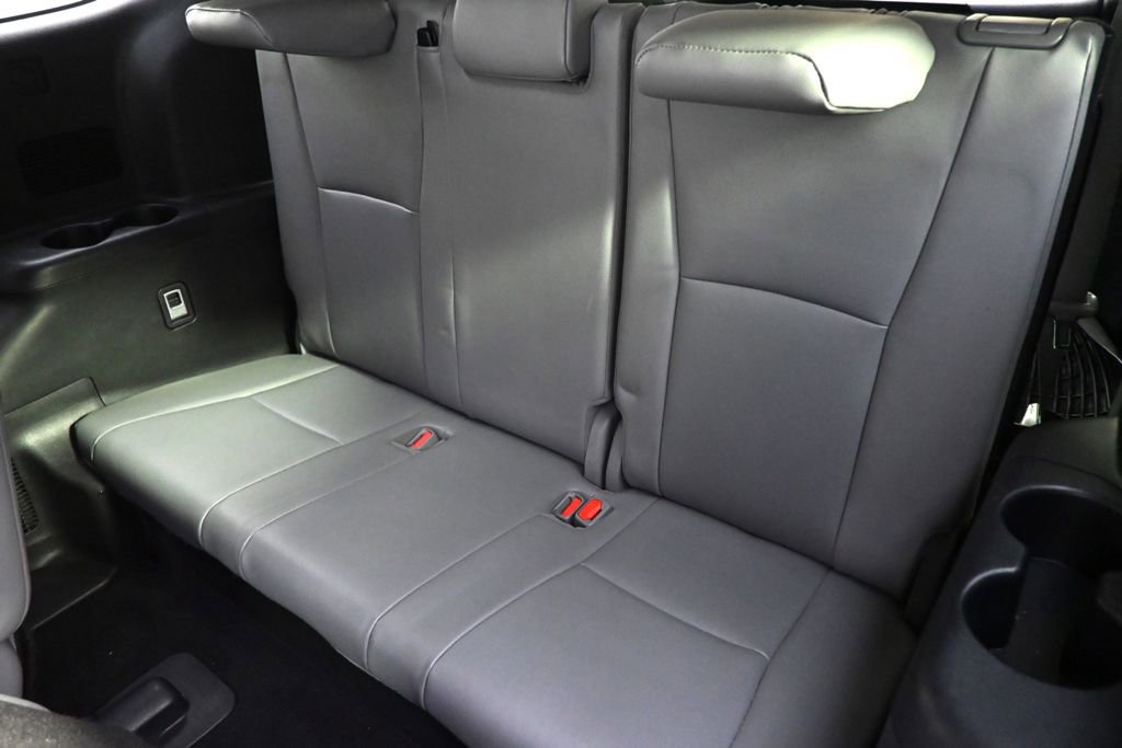 Used 2022 Toyota Highlander XLE image 22