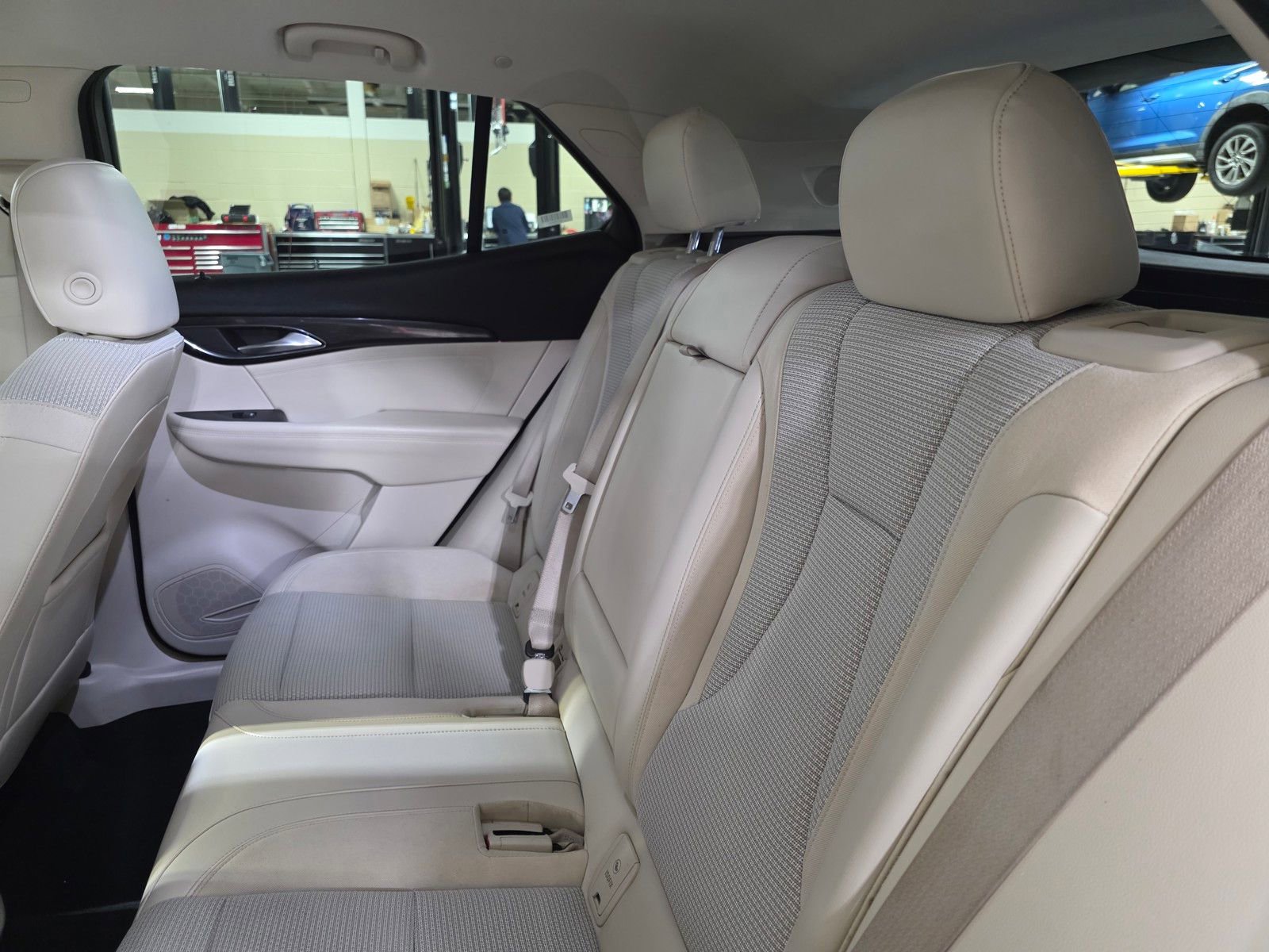 Used 2023 Buick Envision Preferred image 14