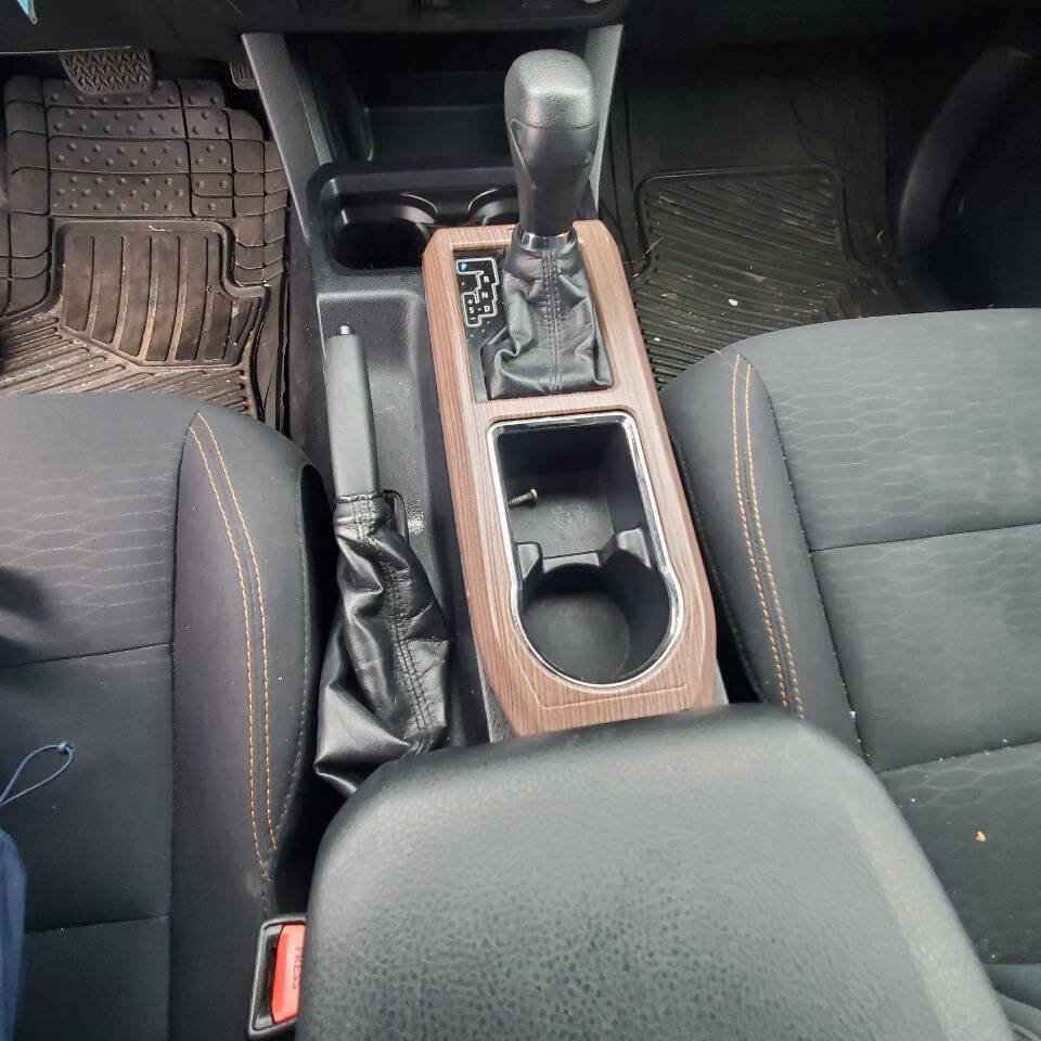 Used 2018 Toyota Tacoma SR5 image 21
