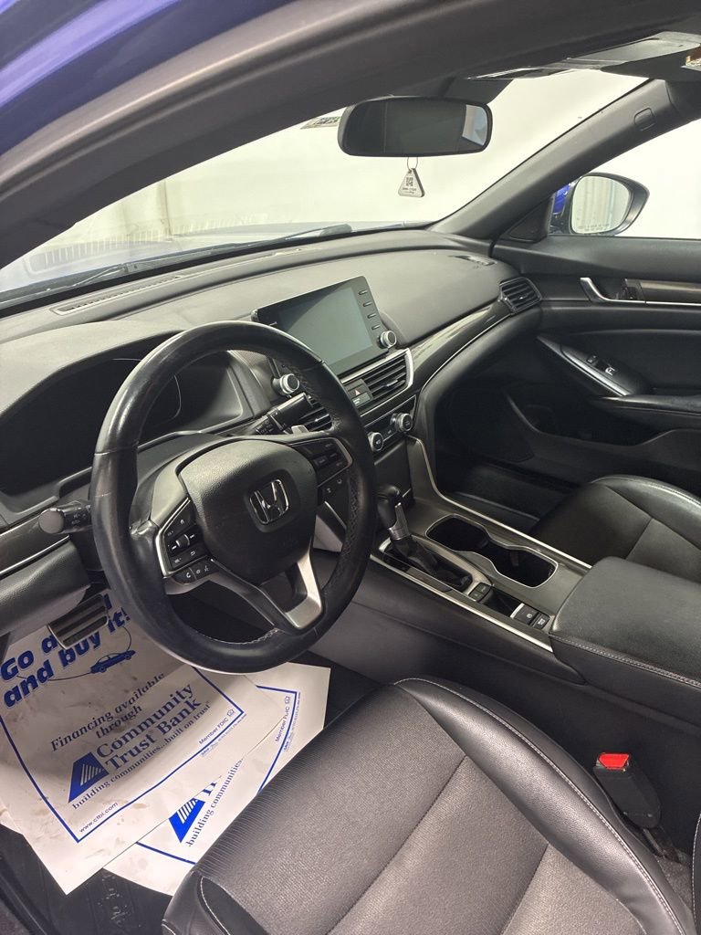 Used 2018 Honda Accord Sport image 10