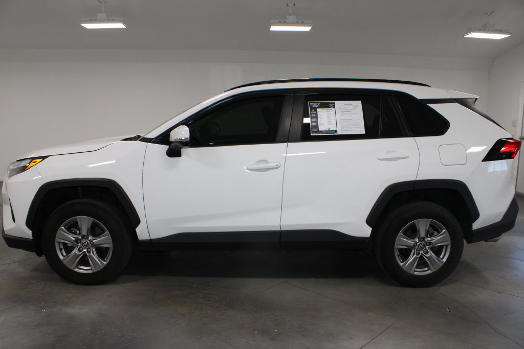 Used 2023 Toyota RAV4 XLE FWD image 6