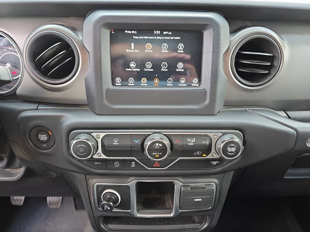 Used 2023 Jeep Wrangler Willys image 24