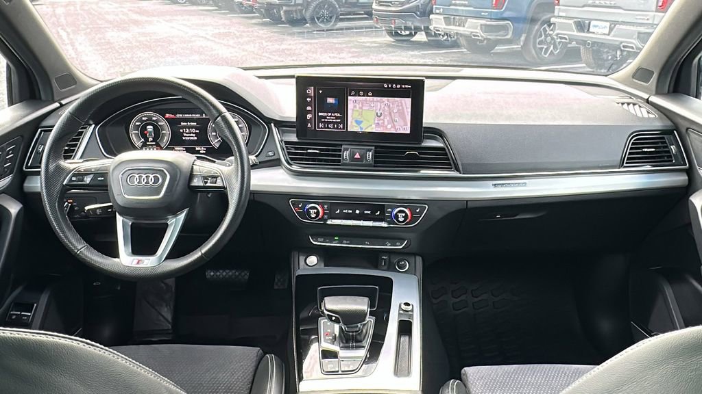 Used 2024 Audi Q5 e Premium Plus image 10