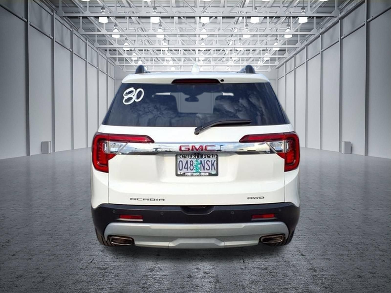 Used 2022 GMC Acadia SLT w/ Technology Package AWD/4WD image 10