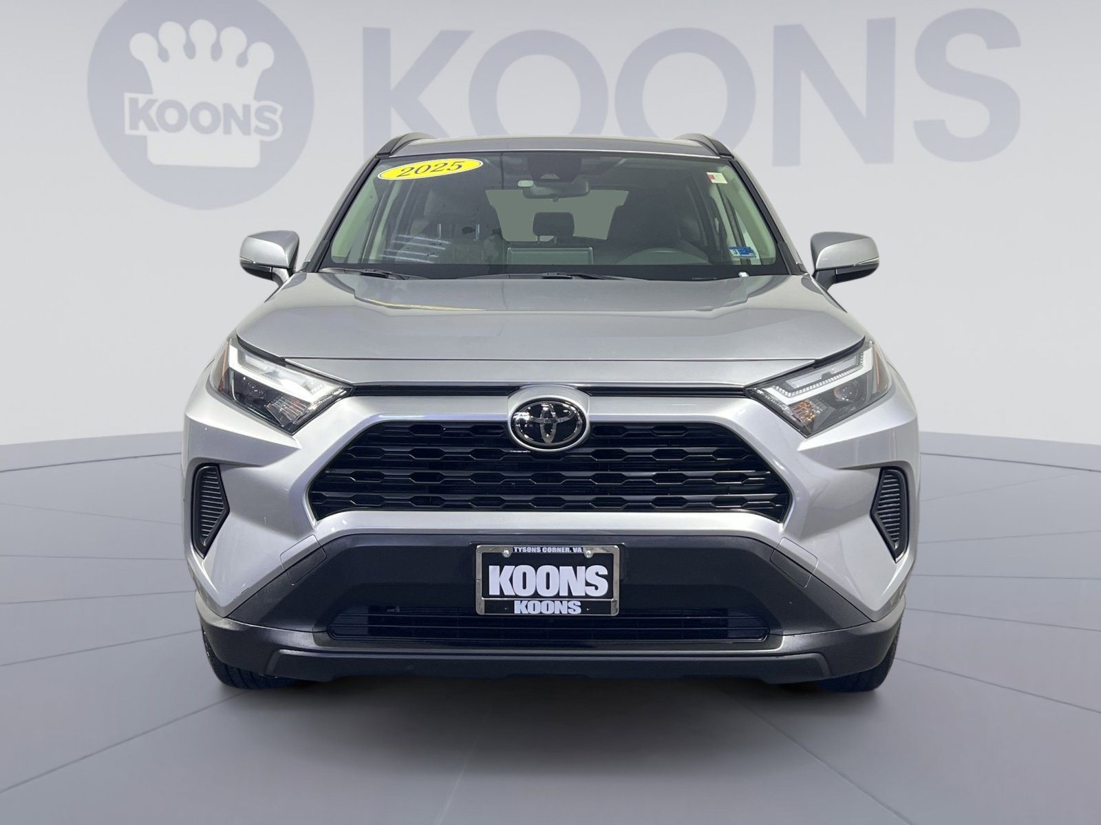 Used 2025 Toyota RAV4 XLE image 11
