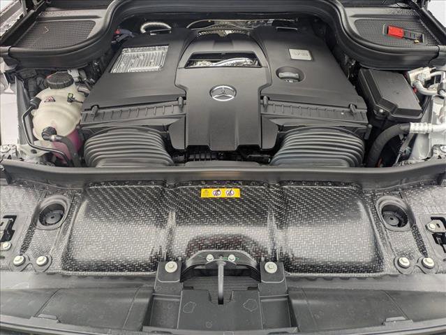 New 2026 Mercedes-Benz GLS 580 4MATIC image 14