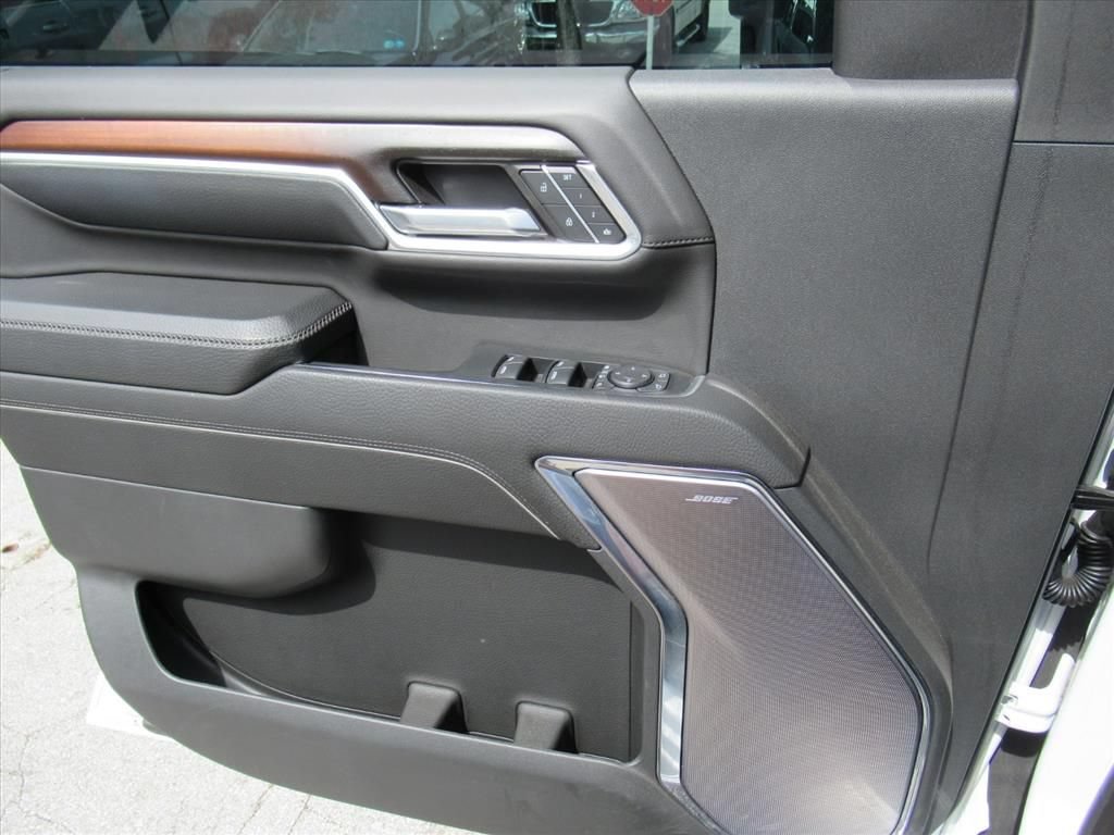 Used 2024 GMC Sierra 2500 Denali w/ Denali Reserve Package AWD/4WD image 19