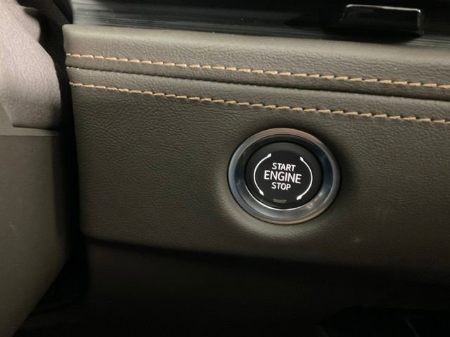 Certified 2026 Cadillac Escalade Luxury AWD/4WD image 20