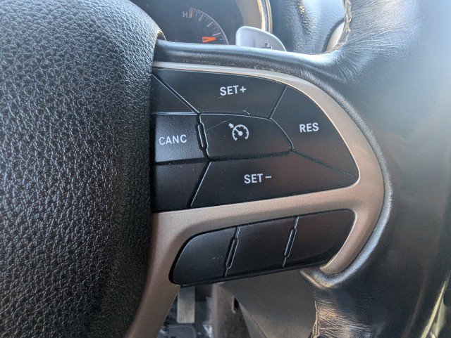 Used 2017 Jeep Grand Cherokee Limited w/ Luxury Group II AWD/4WD image 15