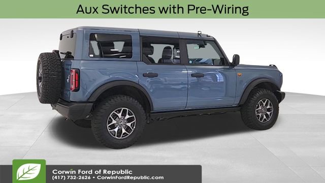 Used 2025 Ford Bronco Badlands image 10