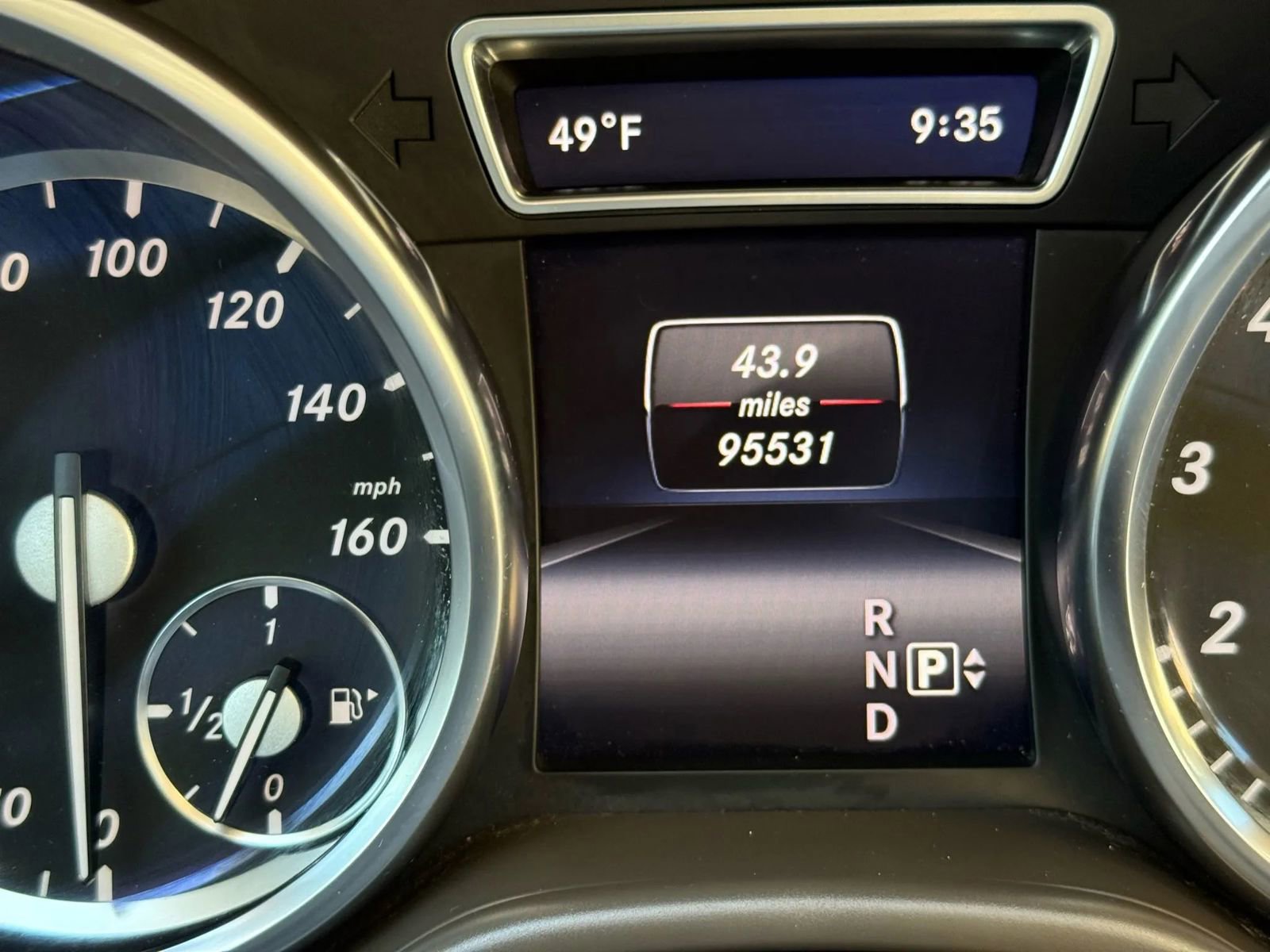 Used 2015 Mercedes-Benz GL 450 4MATIC image 26