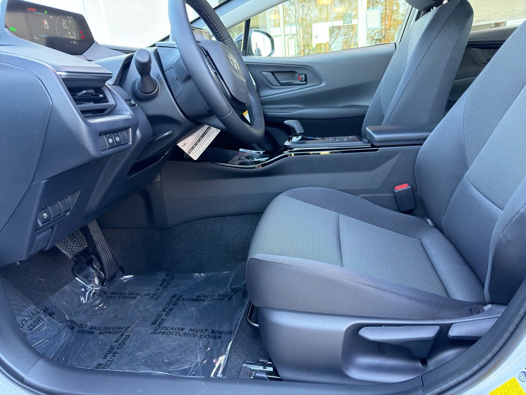 New 2026 Toyota Prius LE image 12