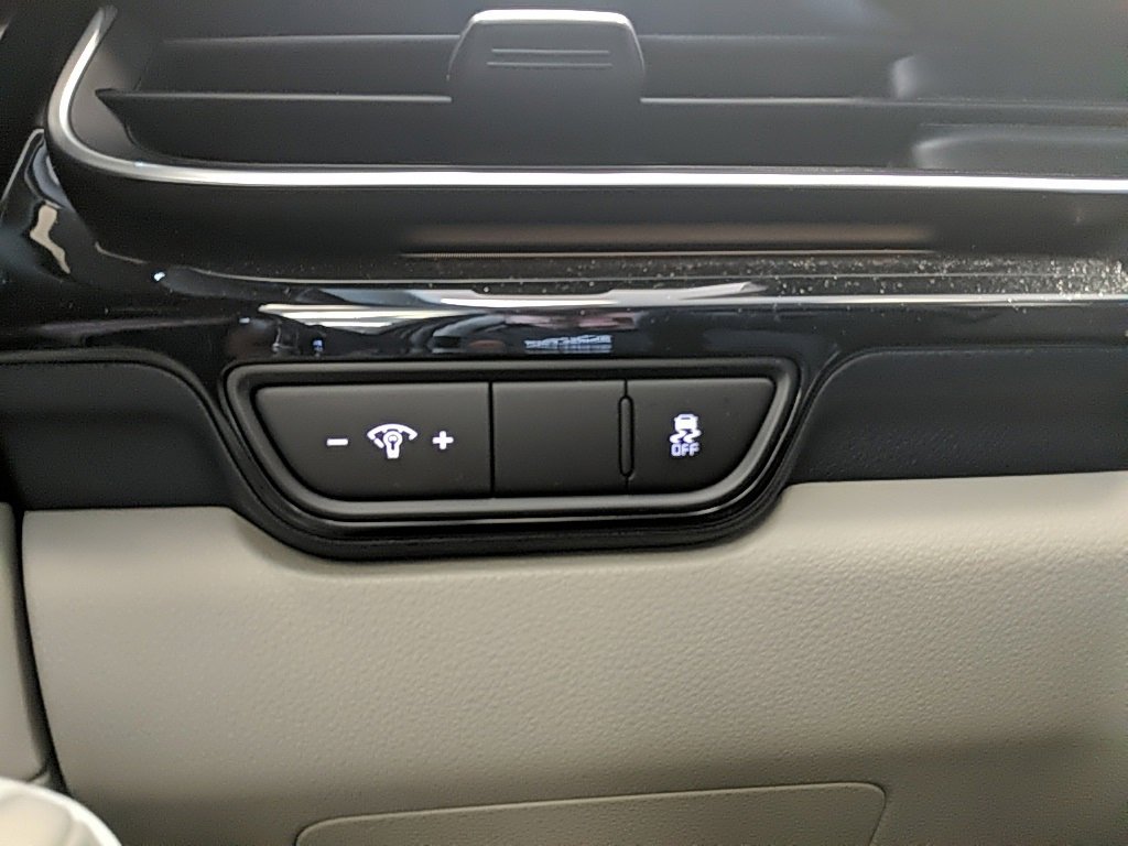 Used 2025 Kia Carnival SX Prestige image 24