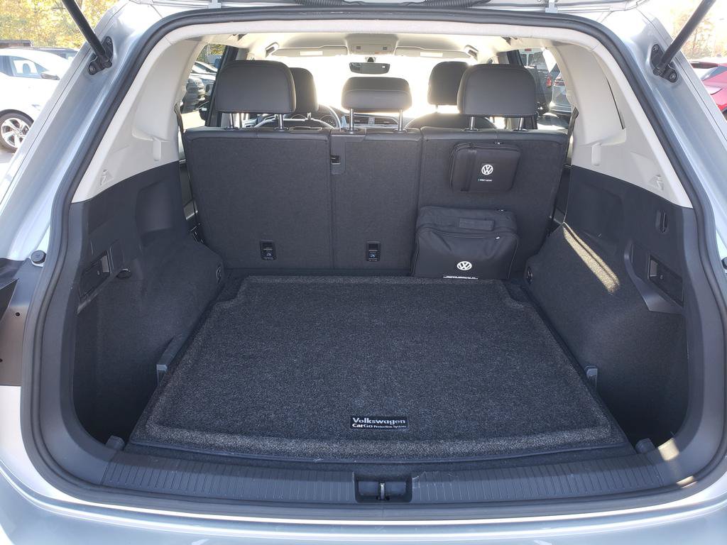 Used 2020 Volkswagen Tiguan SE AWD/4WD image 7